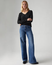 Load image into Gallery viewer, LEVI'S: 318 Shaping Wide Leg