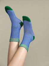 Load image into Gallery viewer, Umbrella Knit Crew Sock