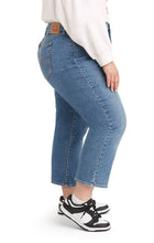 Load image into Gallery viewer, PLUS-SIZE LEVI'S: Wedgie Straight Light Wash