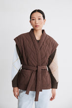 Load image into Gallery viewer, The Hunt Quilted Vest
