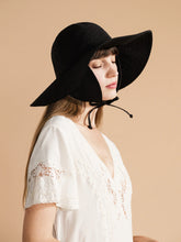 Load image into Gallery viewer, Linen Hats by Hansel from Basel
