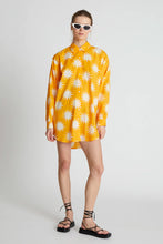 Load image into Gallery viewer, Sunburst Easy Shirt
