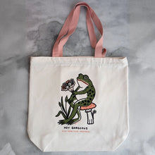 Load image into Gallery viewer, Hey Gorgeous Big Zip Tote
