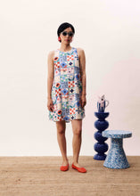 Load image into Gallery viewer, Porto Flowey Shift Dress
