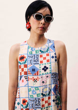 Load image into Gallery viewer, Porto Flowey Shift Dress
