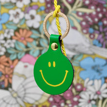 Load image into Gallery viewer, Smiley Keychain
