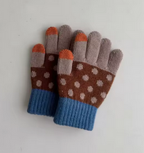 Load image into Gallery viewer, Kiddo Gloves (Regular &amp; Fingerless)
