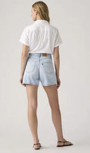 Load image into Gallery viewer, LEVI'S: Cinch Mid-Thigh Short
