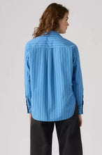 Load image into Gallery viewer, Levi's Stripe Blouse in Marine
