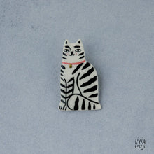 Load image into Gallery viewer, Ceramic Kitty Brooches

