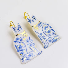 Load image into Gallery viewer, Ceramic Kitty Earrings
