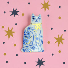Load image into Gallery viewer, Ceramic Kitty Brooches
